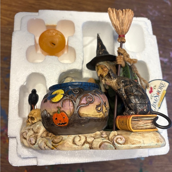 Jim Shore Halloween Witch with Cauldron Tealight 4006317 - Picture 6 of 10